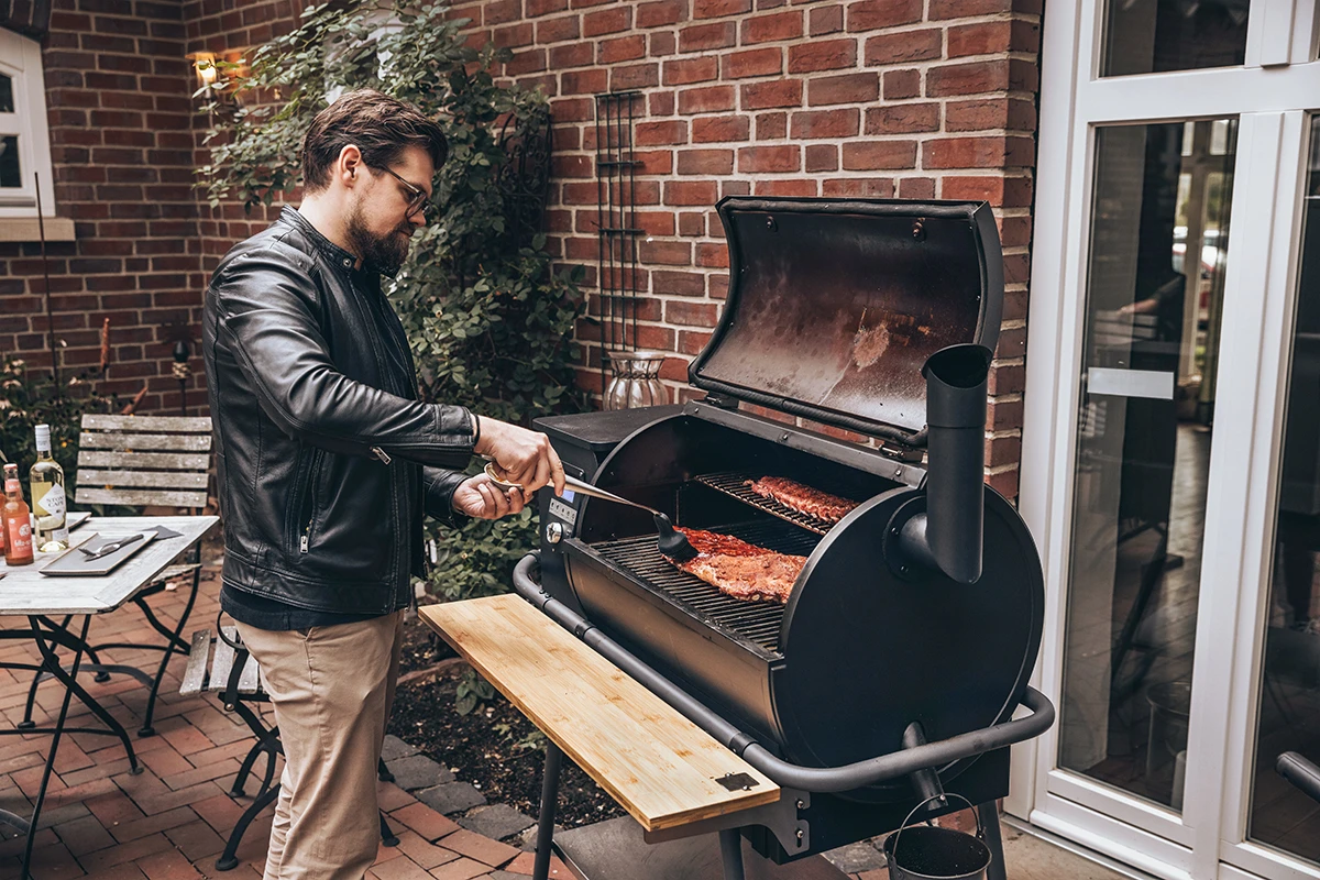 MOESTA-BBQ Sheriff Pelletgrill Inkl. Ablagebrett Bambus Und Halterungen – Bild 3